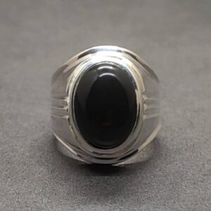 Natural Yemeni Blood Red Aqeeq Ring