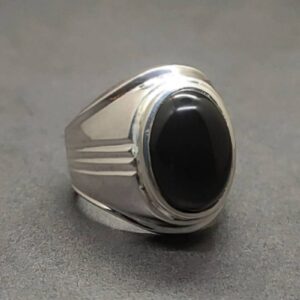 Natural Yemeni Blood Red Aqeeq Ring