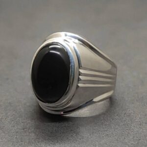 Natural Yemeni Blood Red Aqeeq Ring